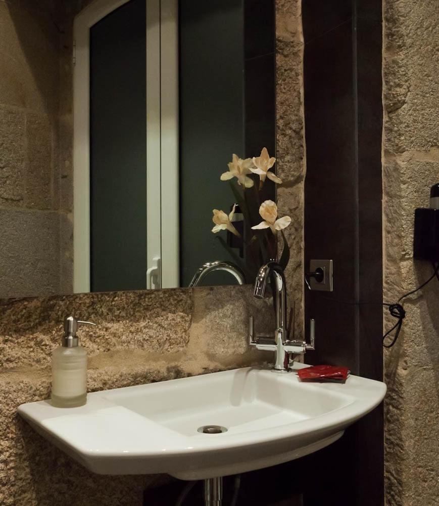 Hotel Puerta Gamboa Vigo Bagian luar foto