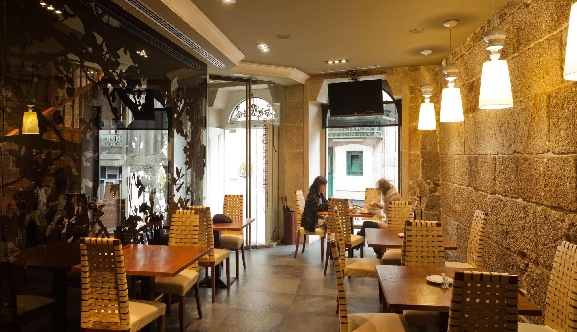 Hotel Puerta Gamboa Vigo Bagian luar foto